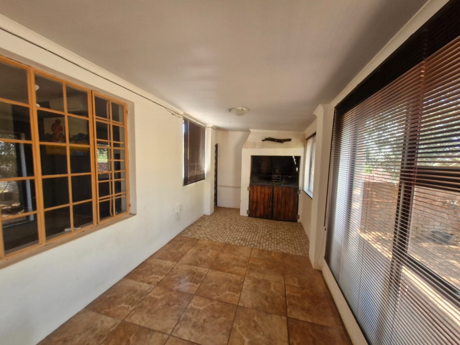 To Let 3 Bedroom Property for Rent in Kathu Northern Cape